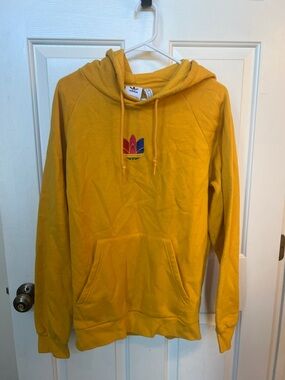 adidas Men’s Yellow Trefoil Hoodie